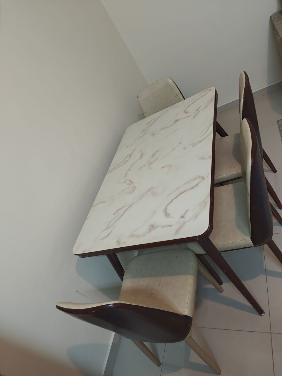 Jubail, Furniture, SAR 350,  Dining Table With 4 Chairs