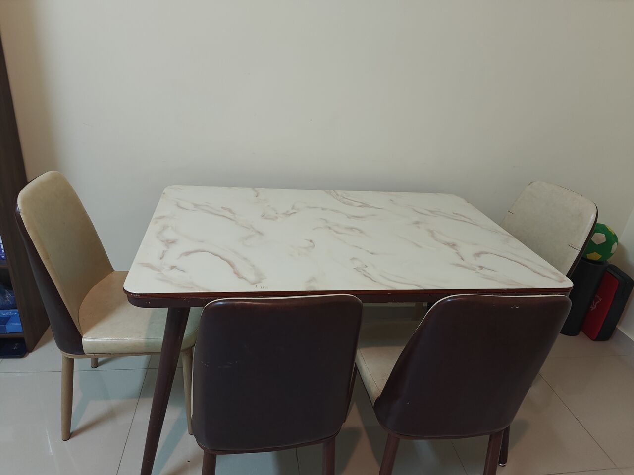 Jubail, Furniture, SAR 350,  Dining Table With 4 Chairs