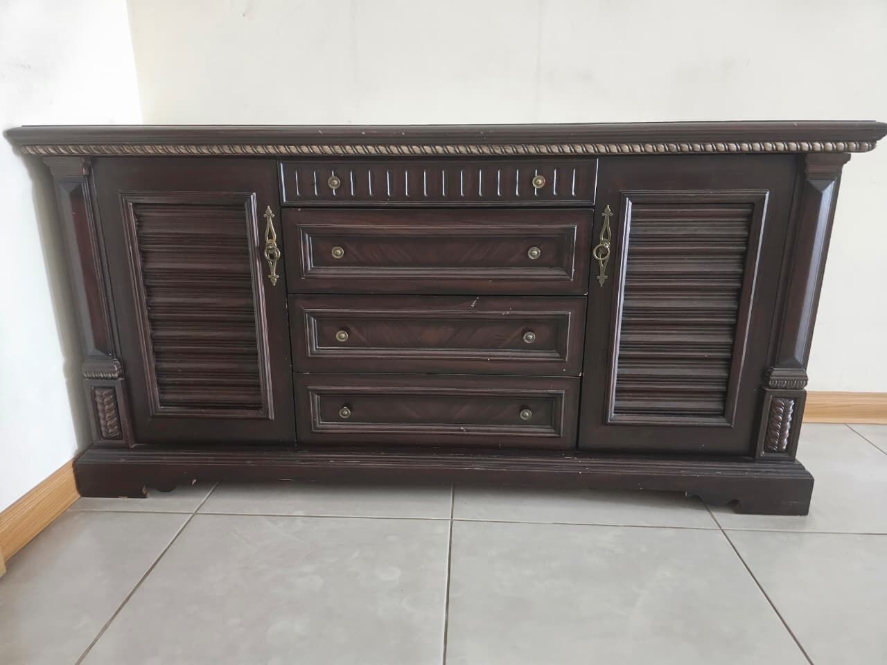 Tubli, Furniture, BHD 60,  Dressing Table Set