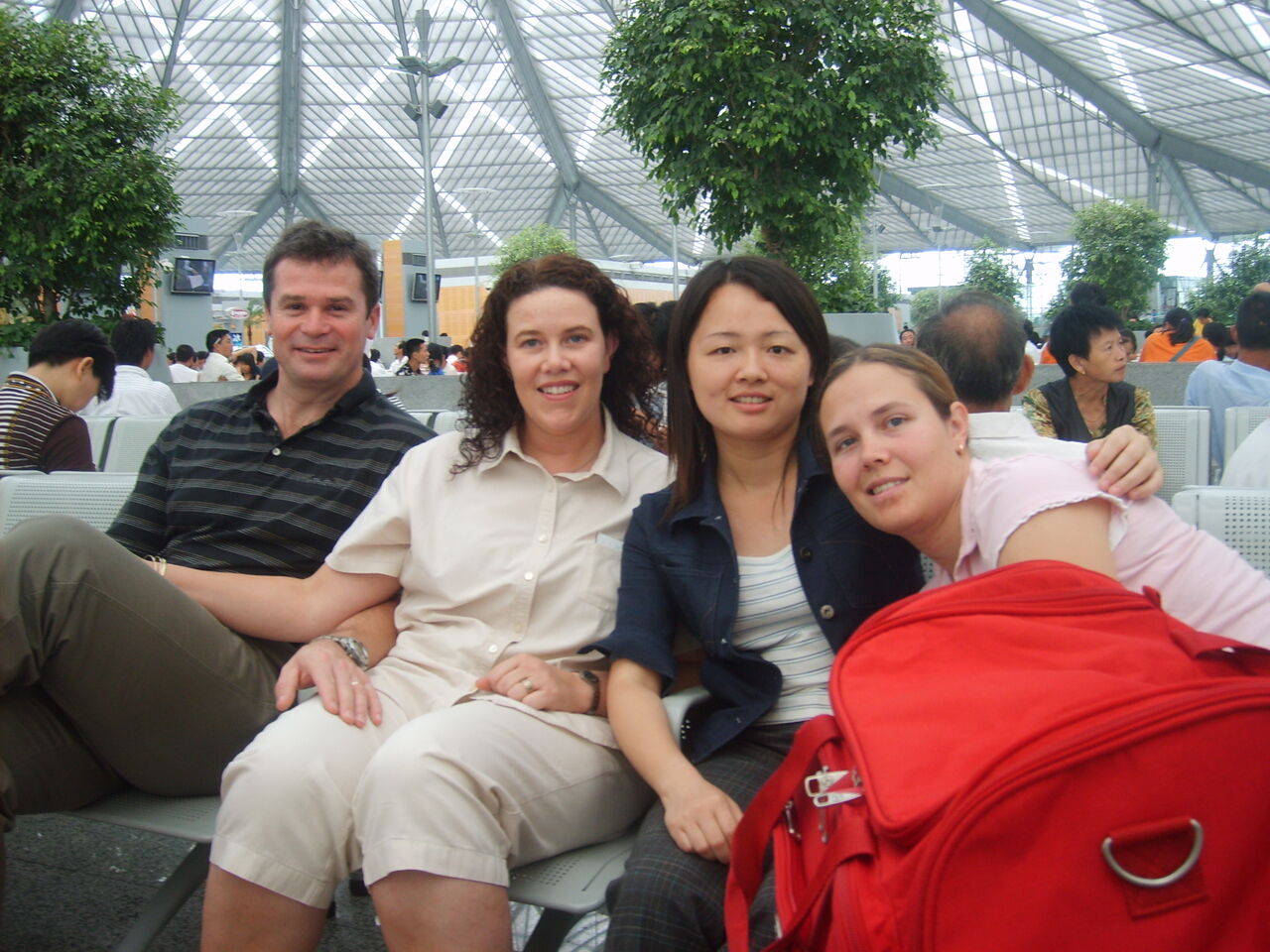 Helsinki, Translation, Shanghai Trade Fair Interpreter,shanghai Show Translator,China Guide,sourcing Agent,assist