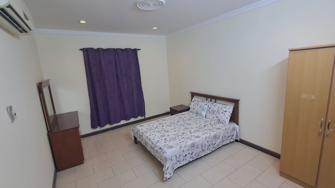 Mahooz, Rooms for Rent, BHD 140,  Fully Furnished Room Available In A 3-bedroom Apartment Located Mahooz