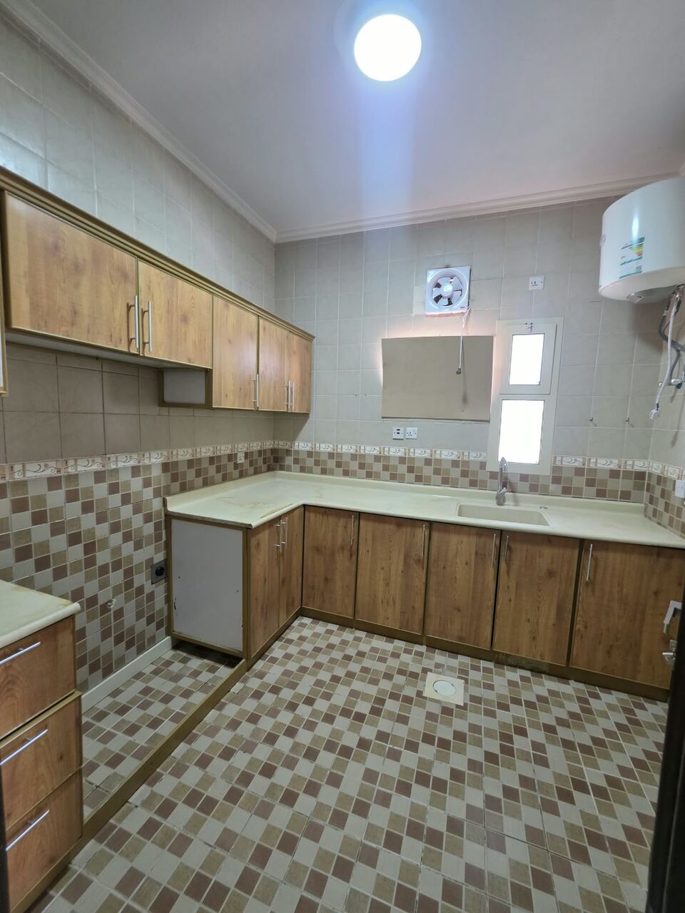 Khobar, Apartments, Flats, Houses & Villas, SAR 21600/year,  2 BR,  2bedrooms, A Hall, 2 Bathrooms, A Kitchen, Elevator, Available  Parking Available Frand On