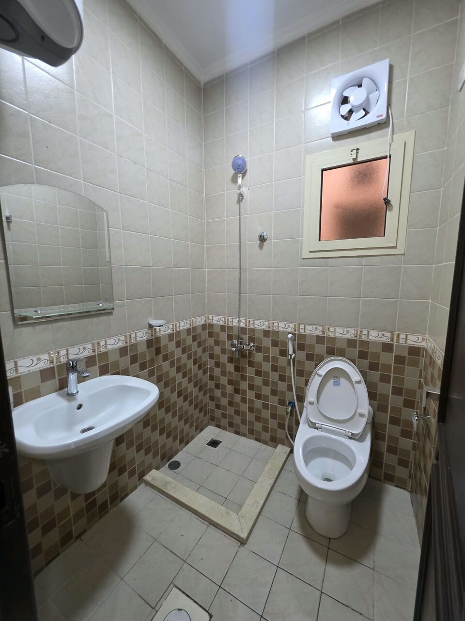 Khobar, Apartments, Flats, Houses & Villas, SAR 21600/year,  2 BR,  2bedrooms, A Hall, 2 Bathrooms, A Kitchen, Elevator, Available  Parking Available Frand On