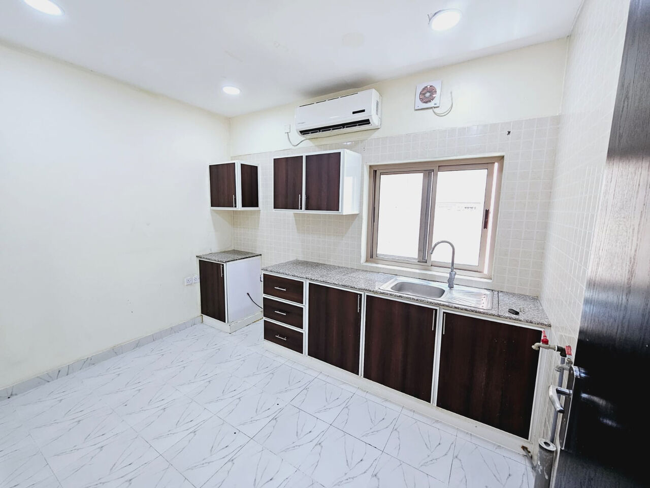 Abu Saiba, Apartments, Flats, Houses & Villas, BHD 250/year,  2 BR,  Rent