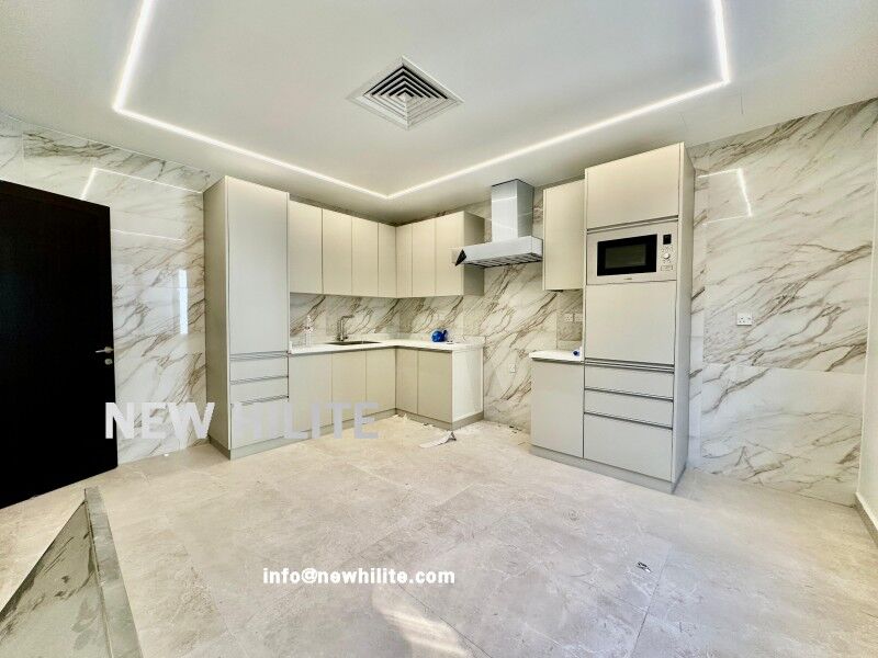 Kuwait City, Apartments, Flats, Houses & Villas, KWD 1000/month,  4 BR,  Four Bedroom Floor For Rent In Hateen