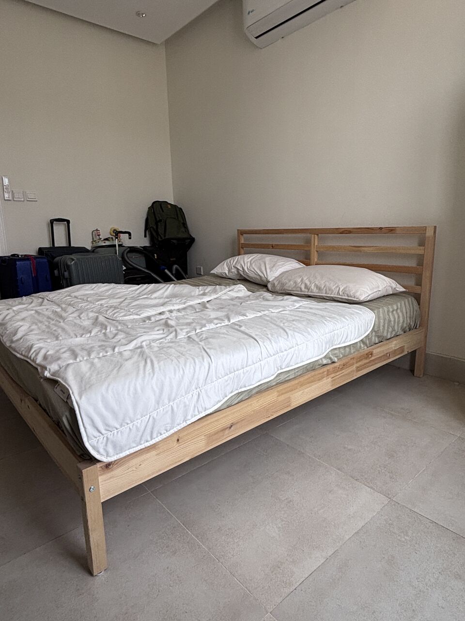 Riyadh, Furniture, SAR 2200,  Almost New, Furniture For Sale!