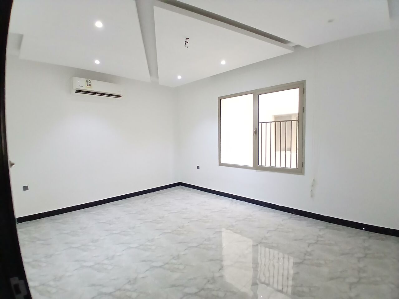 Hidd, Apartments, Flats, Houses & Villas, BHD 230/month,  6 BR,  Flat 3bhk With Ac New Hidd