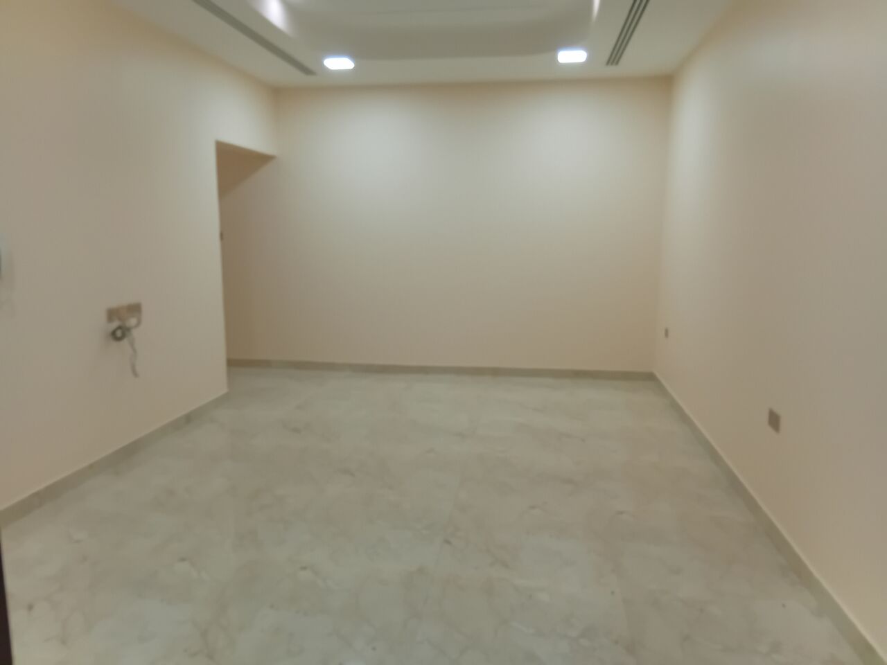 Tubli, Apartments, Flats, Houses & Villas, BHD 250/month,  Furnished,  3 BR,  Semi-Furnished | Tubli | Parking | Closed Kitchen | Security | Maintenance