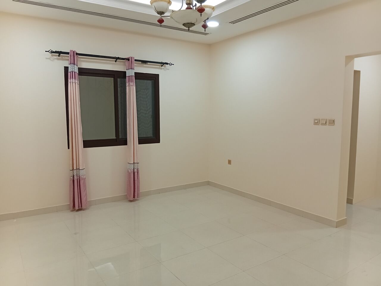 Tubli, Apartments, Flats, Houses & Villas, BHD 250/month,  Furnished,  3 BR,  Semi-Furnished | Tubli | Parking | Closed Kitchen | Security | Maintenance