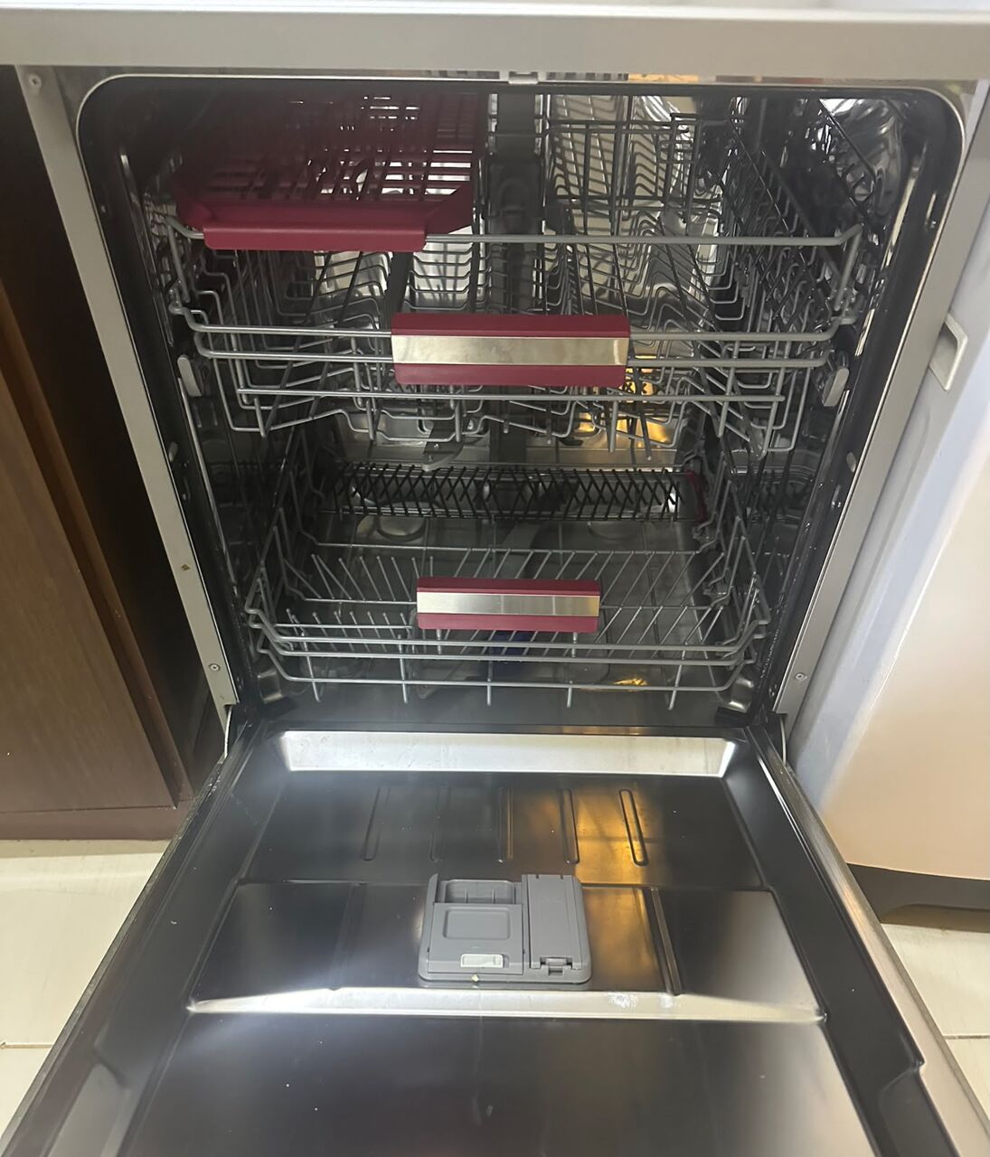 Riyadh, Electronics, SAR 1200,  Dishwasher - Toshiba