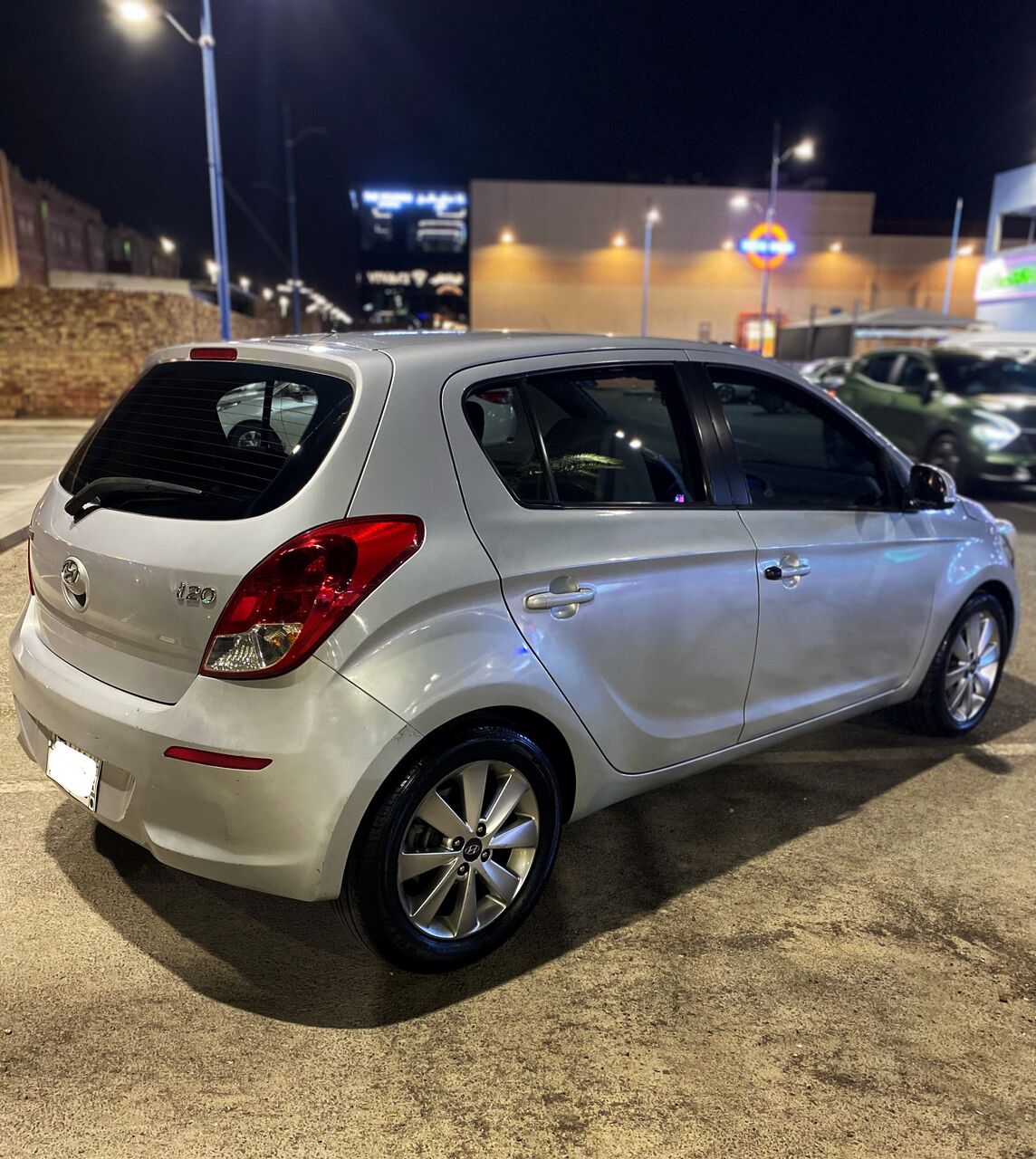 Jeddah, Vehicles, Cars & Trucks , SAR 25000,  Hyundai I20,  2015,  Automatic,  93000 KM,   In Very Good Condition, Low Mileage