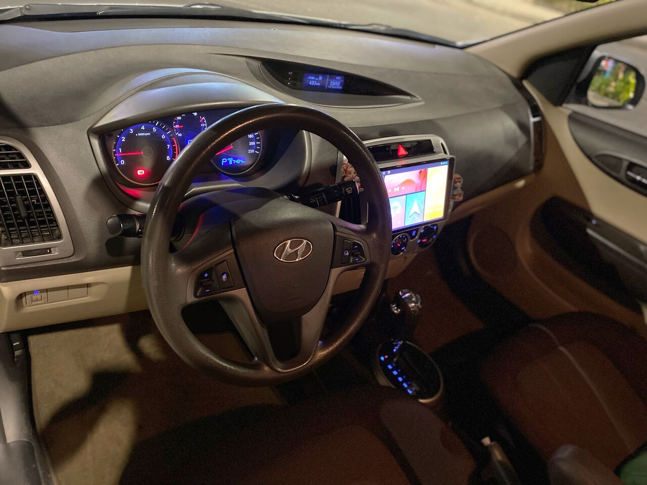 Jeddah, Vehicles, Cars & Trucks , SAR 25000,  Hyundai I20,  2015,  Automatic,  93000 KM,   In Very Good Condition, Low Mileage