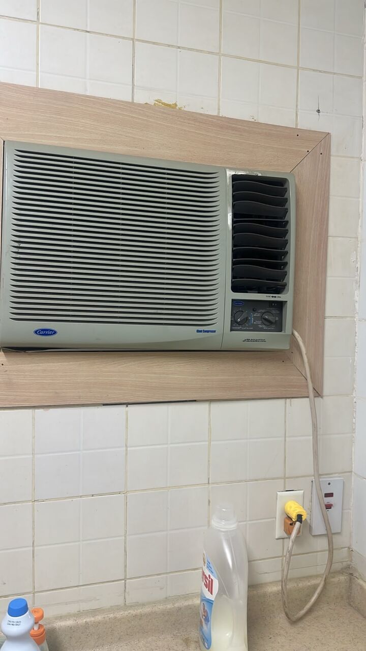 Khobar, Air Conditioners, SAR 900,  Window Ac 2ton Carrier