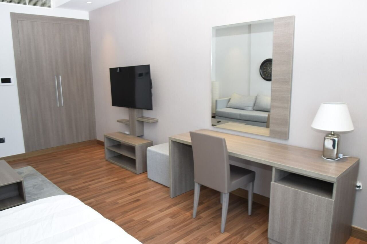 Manama, Apartments, Flats, Houses & Villas, BHD 230/year,  1 BR,  Studio For Rent In Seef Fully Furnished