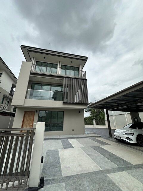 Bangkok, Real Estate For Sale, THB 15500000,  3 BR,  97 Sq. Feet,  ขายบ้านเดี่ยวหรู 3 ชั้น หลังริม 97.1 ตร