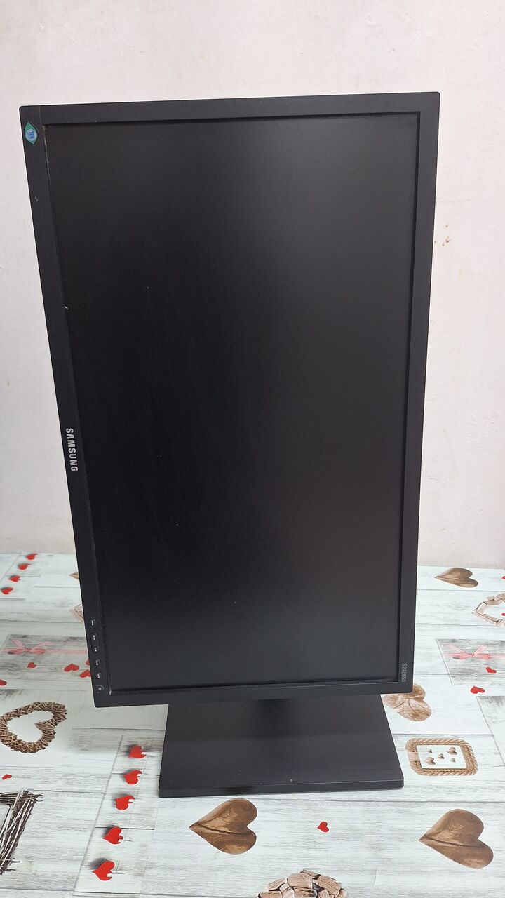 Umm Al Hamam, Computers, SAR 300,  Samsung S24E650 Monitor For Sale