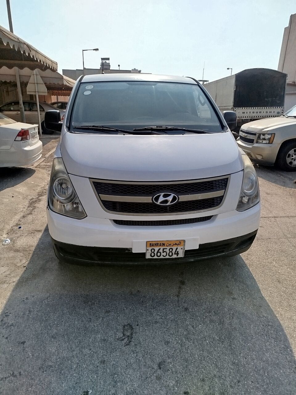 East Riffa, Vehicles, Cars & Trucks , BHD 1600,  Hyundai H1,  2013,  Automatic,  260000 KM,  For Sale  Cargo Fan