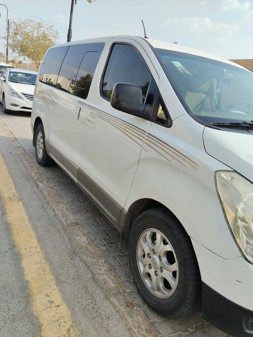 Riyadh, Vehicles, Cars & Trucks , SAR 35000,  Hyundai H1,  2015,  Automatic,  250000 KM,  H1 In Excellent Condition For Sale
