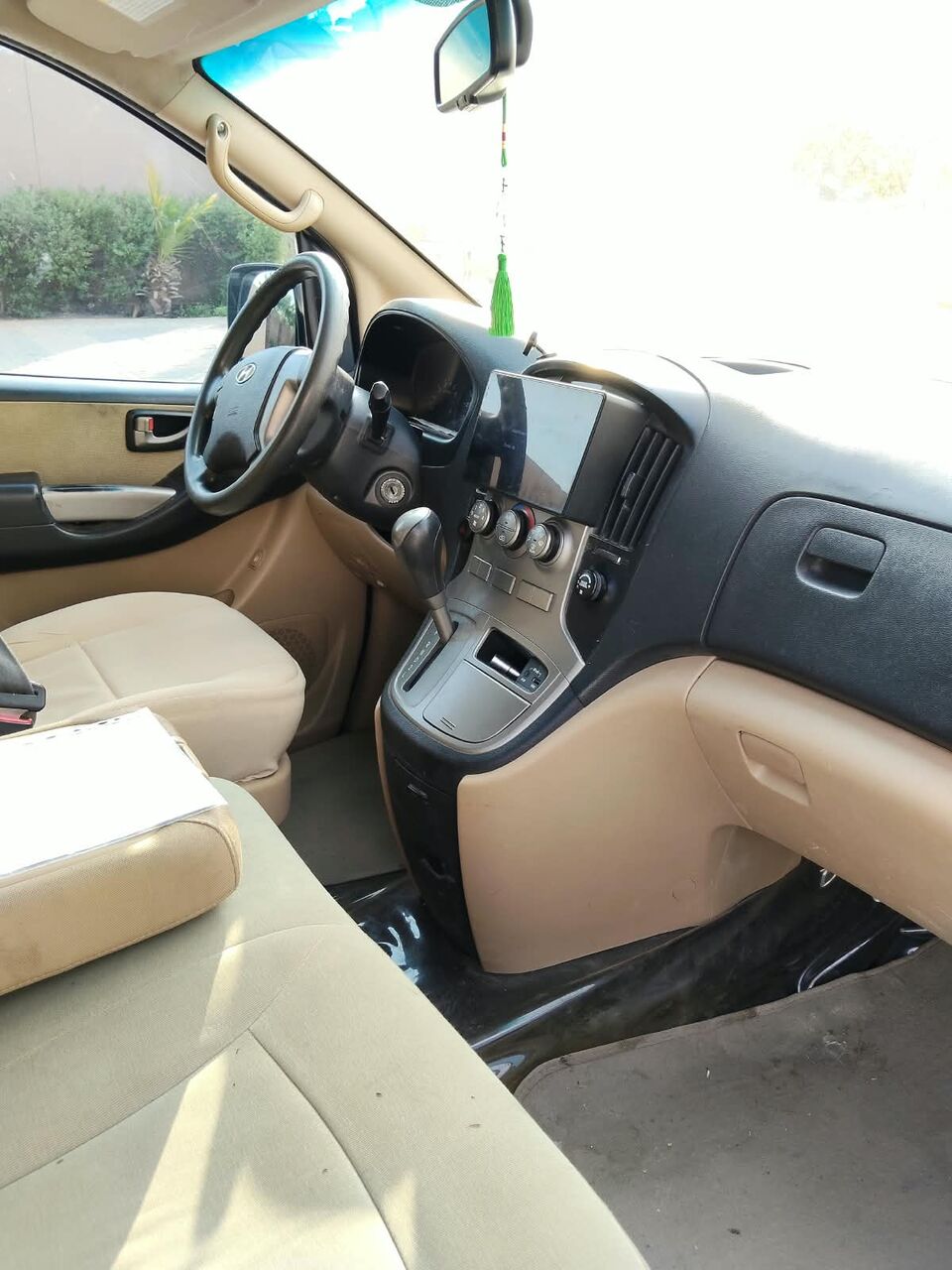 Riyadh, Vehicles, Cars & Trucks , SAR 35000,  Hyundai H1,  2015,  Automatic,  250000 KM,  H1 In Excellent Condition For Sale