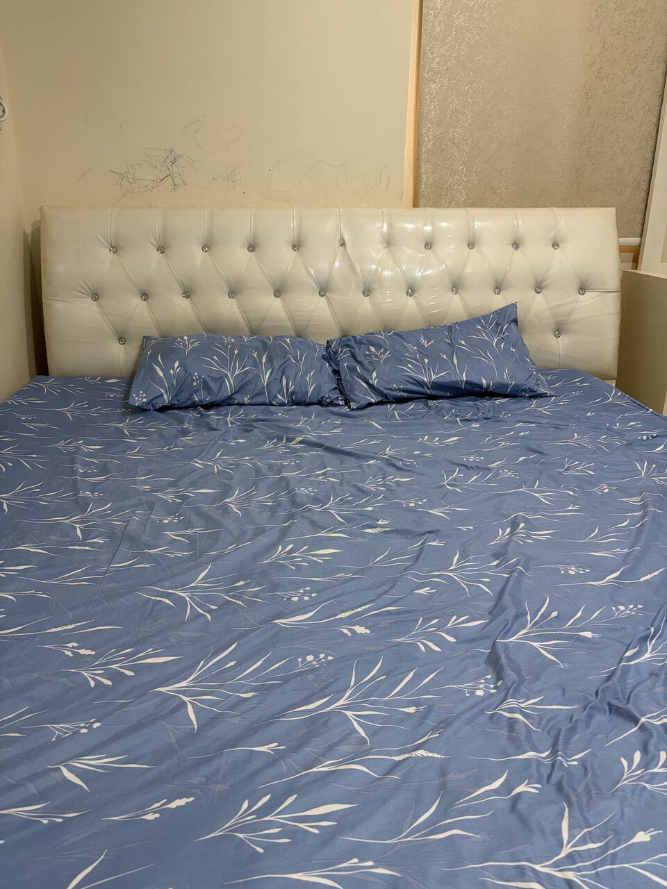 Jubail Industrial City, Air Conditioners, SAR 800,  Bed Sets, Window ACs, Baby Crib