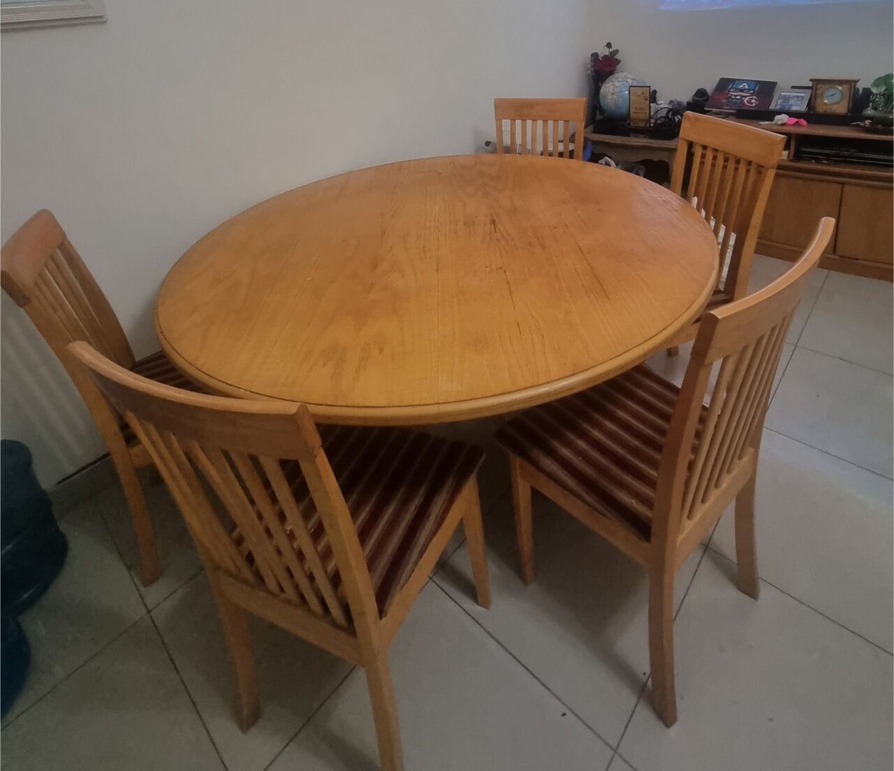 Manama, Furniture, BHD 25,  Dining Table With Chairs
