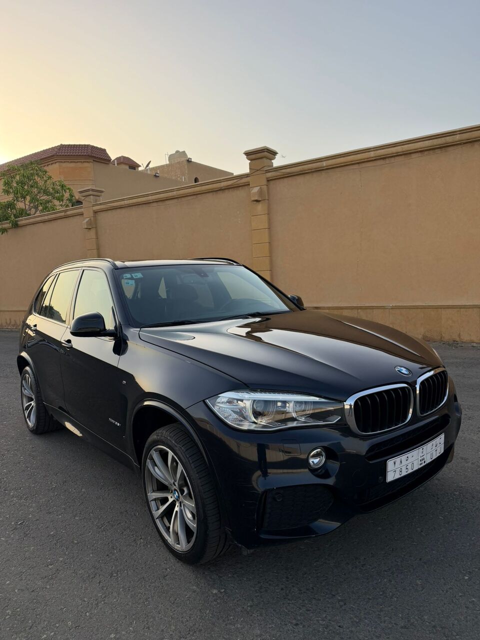 Jeddah, Vehicles, Cars & Trucks , SAR 68,  Bmw X5,  2015,  Automatic,  172000 KM,    Full Option Panorama