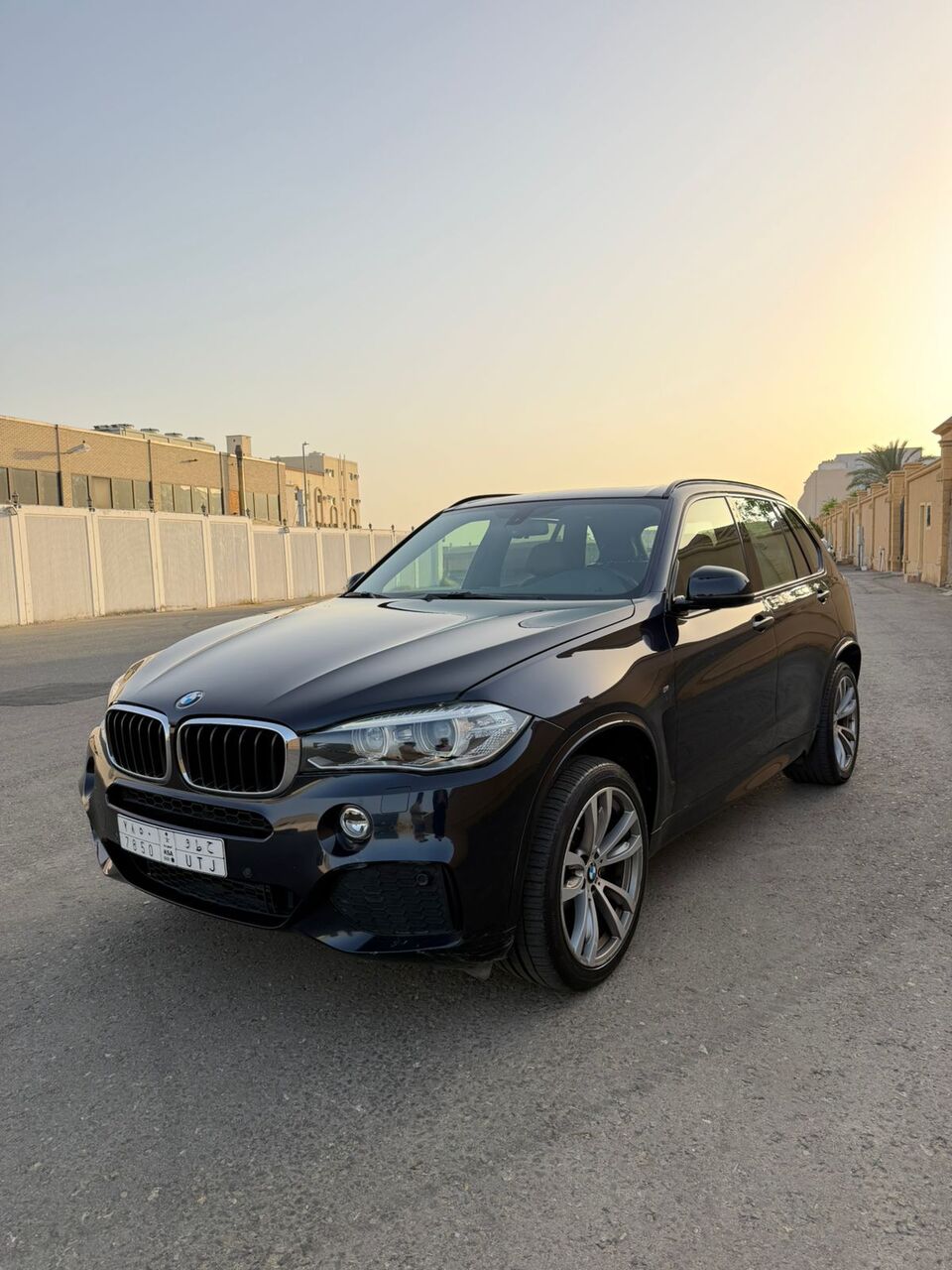 Jeddah, Vehicles, Cars & Trucks , SAR 68,  Bmw X5,  2015,  Automatic,  172000 KM,    Full Option Panorama