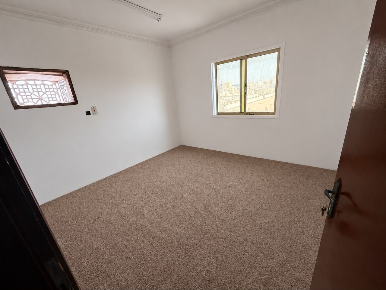 Jubail, Bedspace For Rent, SAR 550/month,  Bed Space Available Neat And Clean Room Rent Monthly Basis You Can Pay