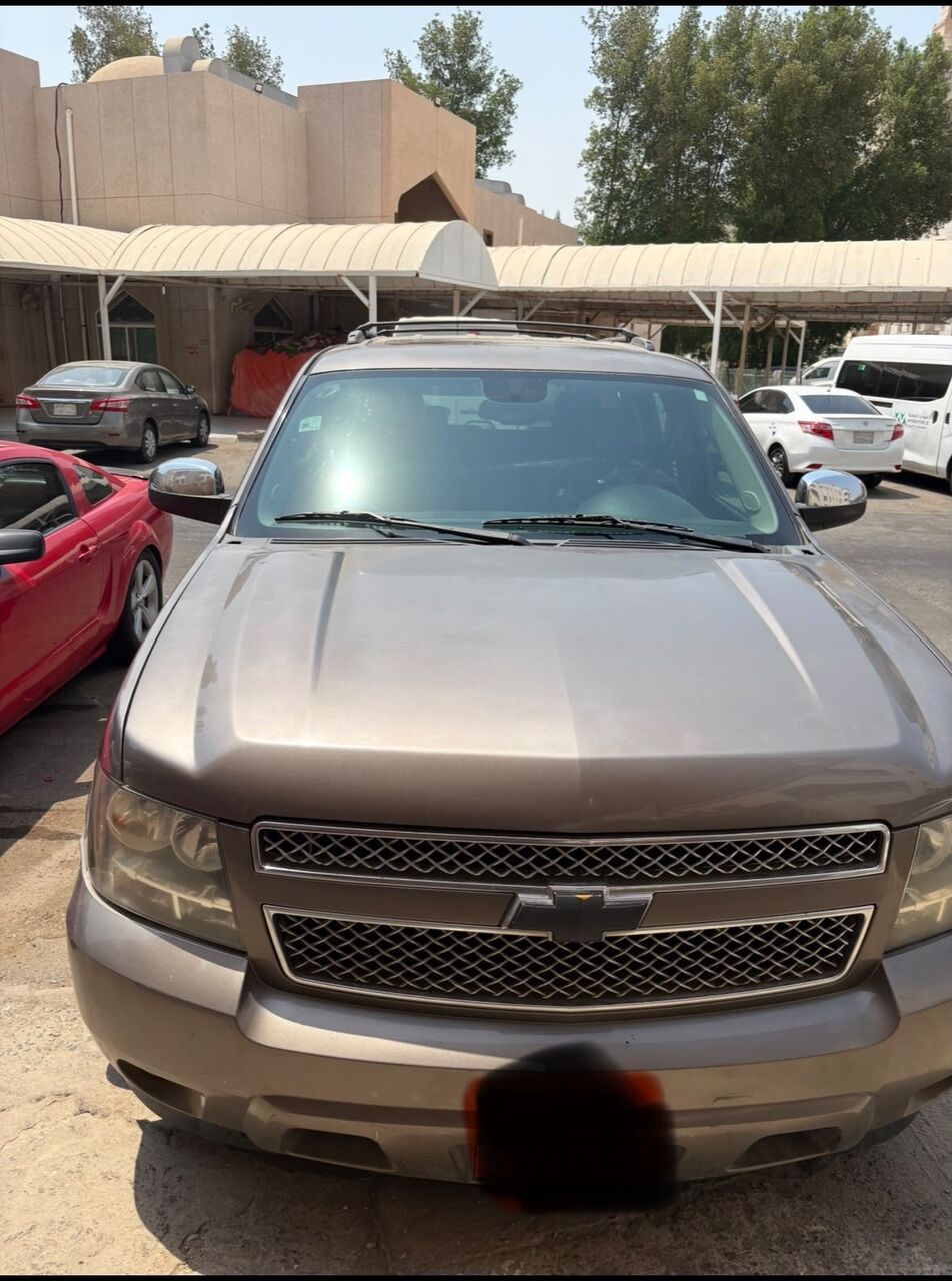 Jeddah, Vehicles, Cars & Trucks , SAR 44500,  Chevrolet Tahoe,  2014,  Automatic,  230500 KM,
