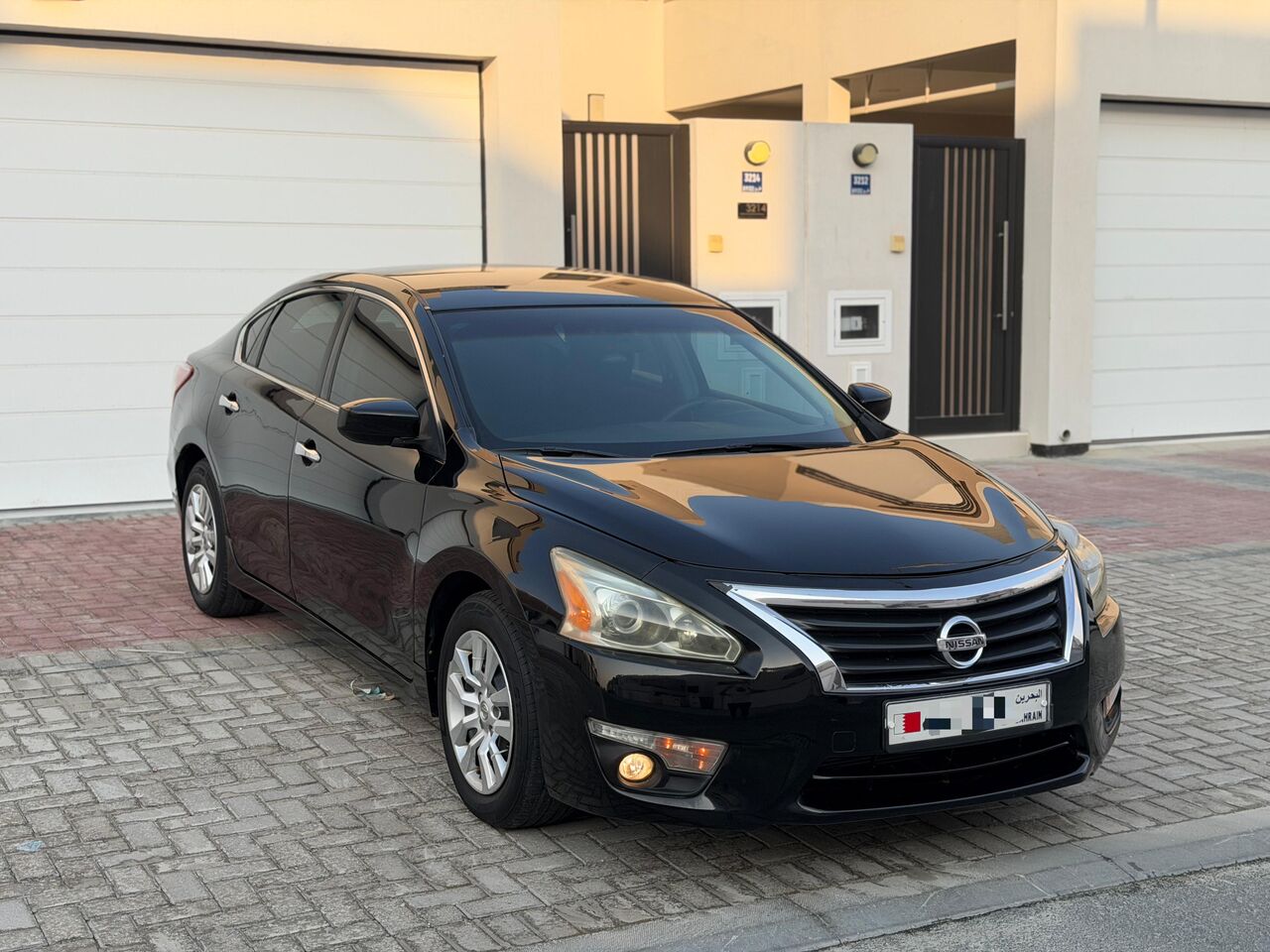 Manama, Vehicles, Cars & Trucks , BHD 1600,  Nissan Altima,  2013,  Automatic,  300000 KM,   |