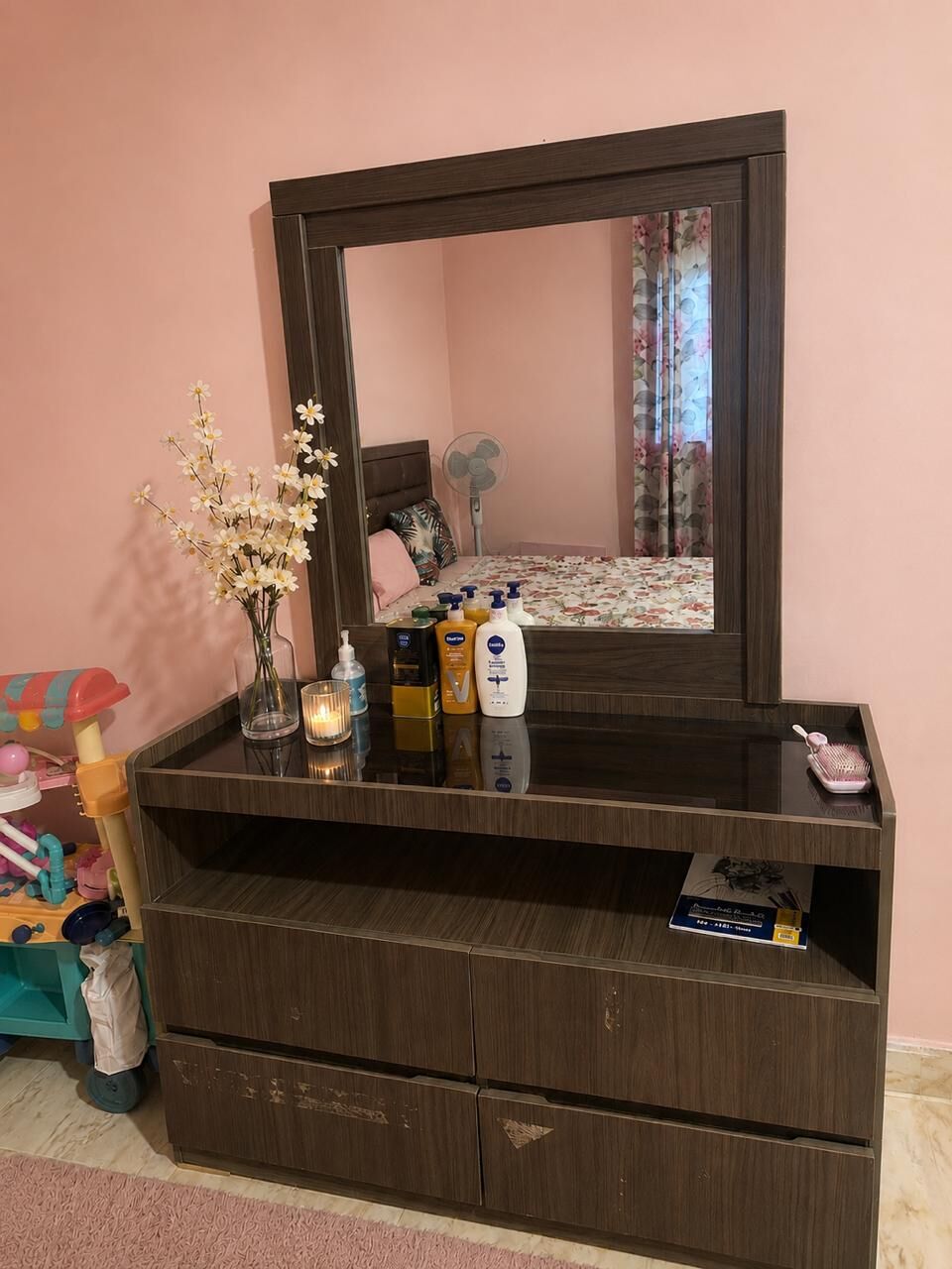 Riyadh, Furniture, SAR 1800,  Bedroom Set - Bed, Wardrobe, Chest, Makeup Unit, Side Table