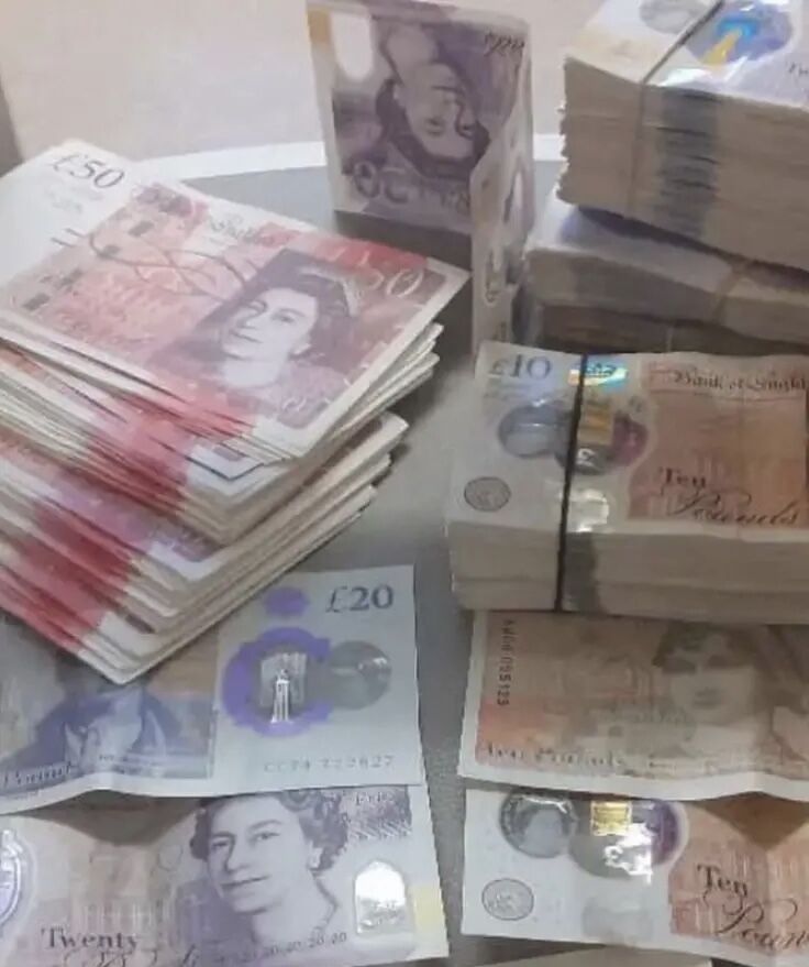 London, Free Items, GBP 200,  Currency Collection