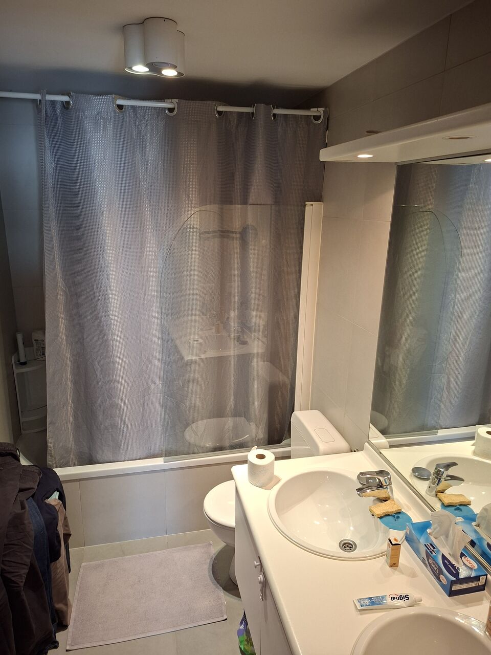 Brussels, Apartments, Flats, Houses & Villas, EUR 1620/month,  Furnished,  2 BR,  Furnished 2-bedroom Apartment, Saint-Boniface Church View.
