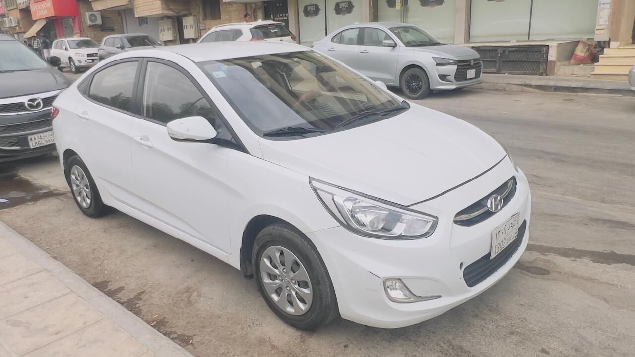 Al Wizarat, Vehicles, Cars & Trucks , SAR 22000,  Hyundai Accent,  2016,  Automatic,  156000 KM,    - Mint Condition (Executive Used) - Low Mileage