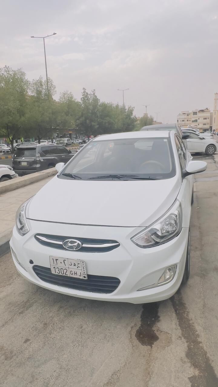 Al Wizarat, Vehicles, Cars & Trucks , SAR 22000,  Hyundai Accent,  2016,  Automatic,  156000 KM,    - Mint Condition (Executive Used) - Low Mileage