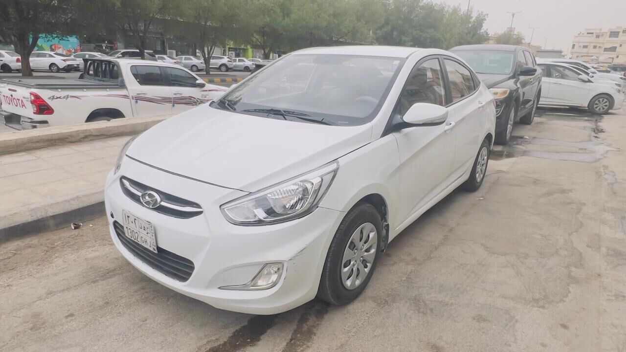 Al Wizarat, Vehicles, Cars & Trucks , SAR 22000,  Hyundai Accent,  2016,  Automatic,  156000 KM,    - Mint Condition (Executive Used) - Low Mileage