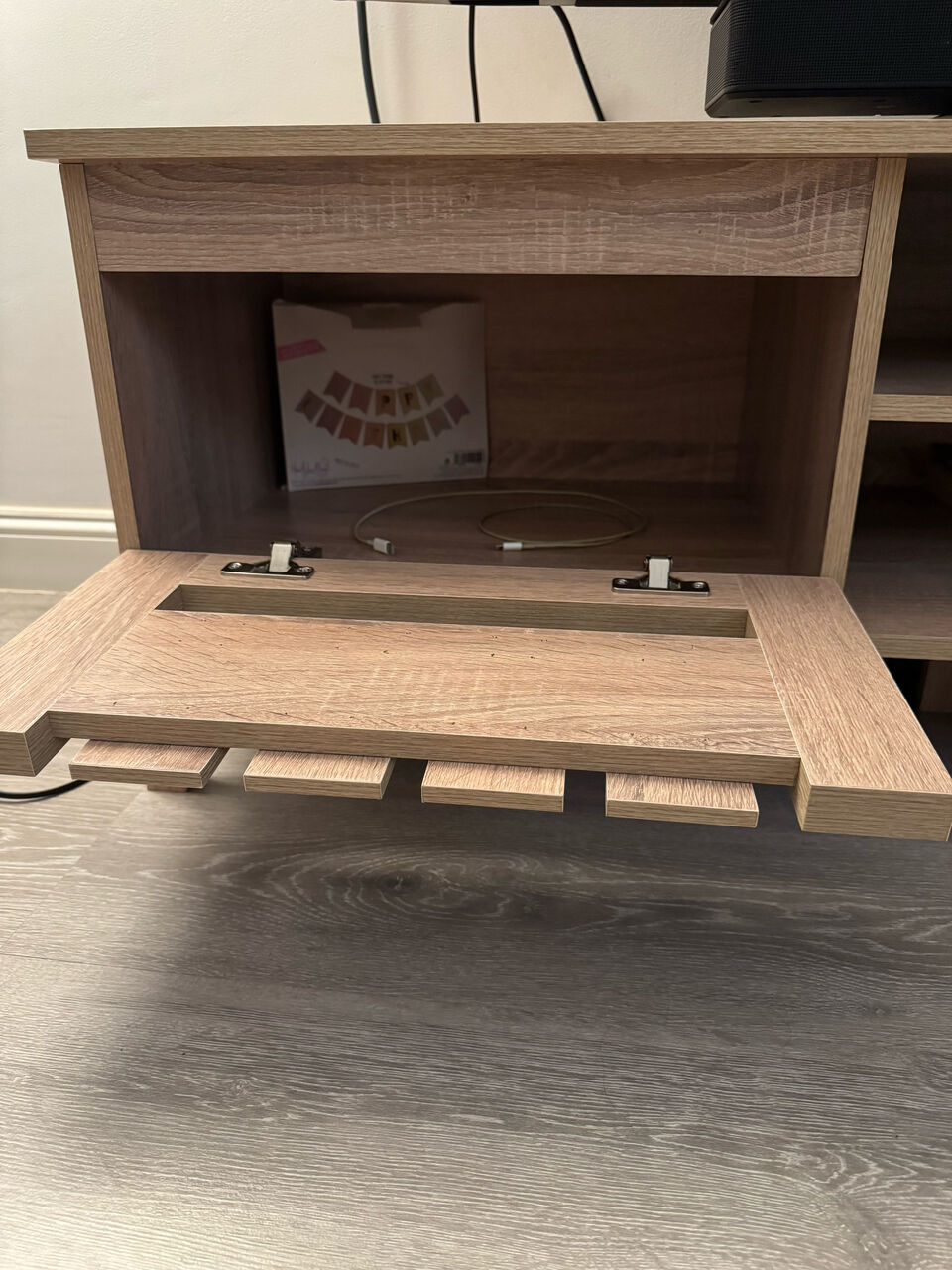 Riyadh, Furniture, SAR 480,  TV Stand, TV Console، طاولة تلفزيون
