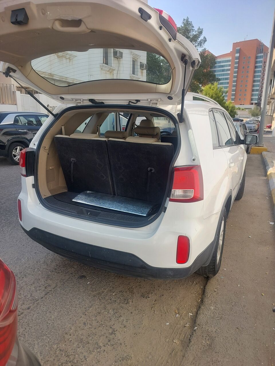 Khobar, Vehicles, Cars & Trucks , SAR 26000,  Kia Sorrento Jeep,  2013,  Automatic,  347531 KM,