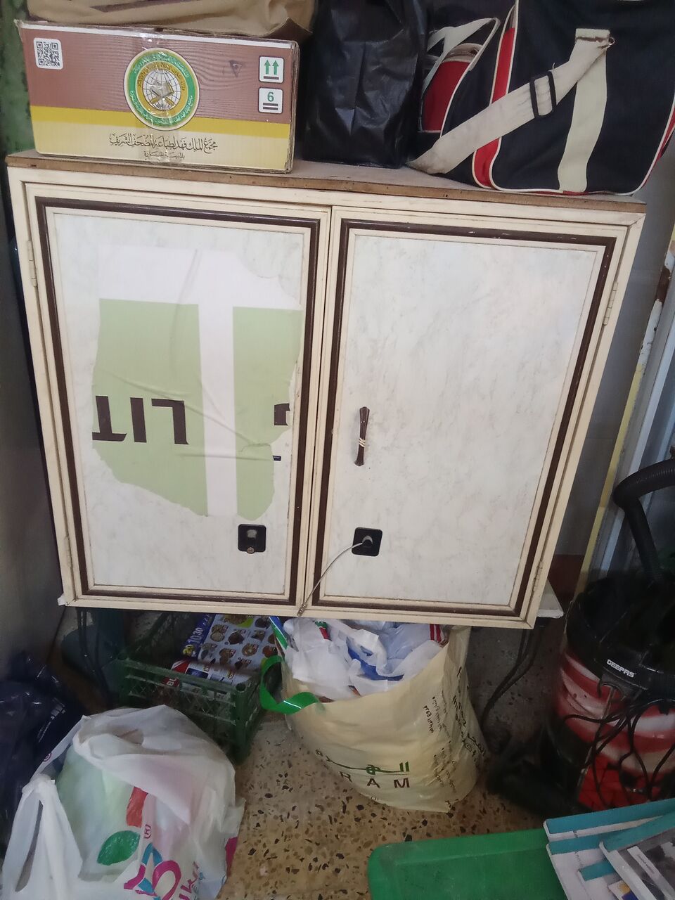 Riyadh, Appliances, SAR 300,  Oven And Almirah