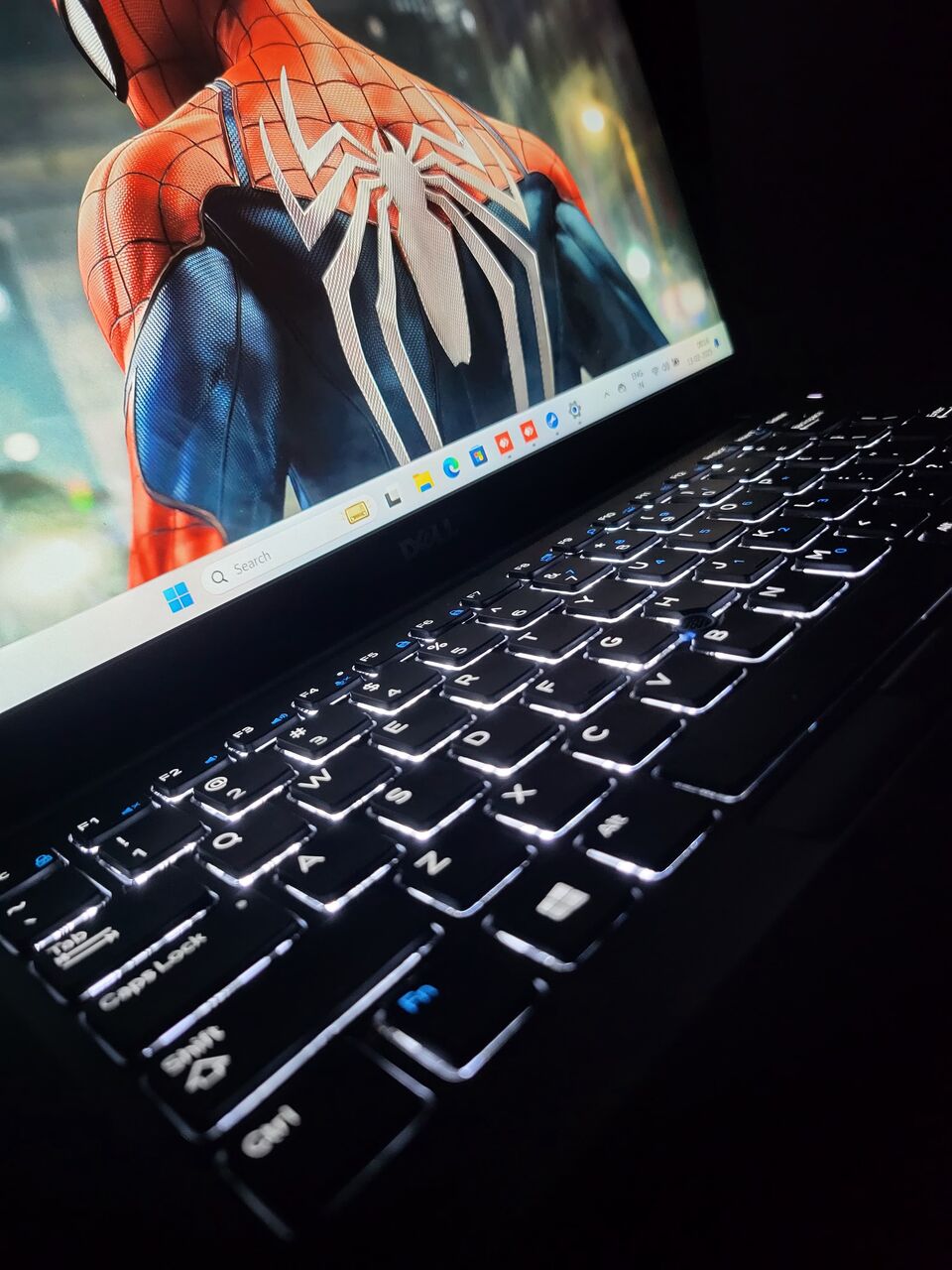 Jubail, Computers, SAR 1700,  MY DELL I5 LAPTOP L 8 GB RAM L 256GB SSD L Win 11 FULLY NEW ALMOST UNUSED