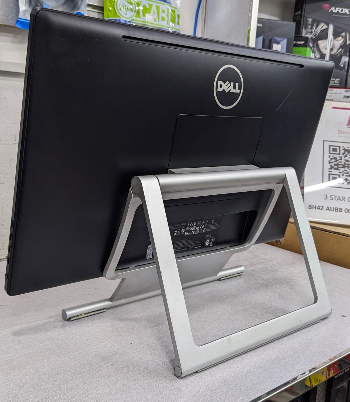 Manama, Tablet Computers, BHD 55,  DELL 22" Touch LED FHD Monitor Just Like New Condition With Power Adapter