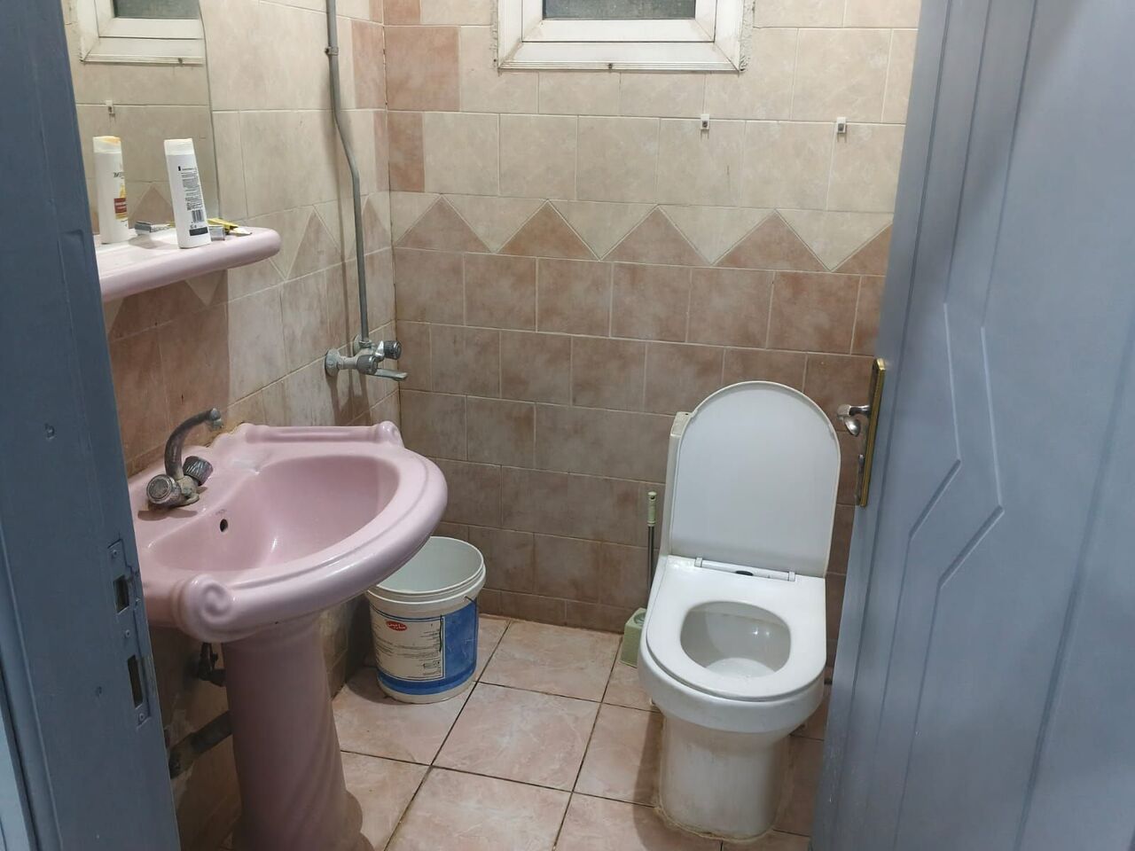 Riyadh, Roommates, SAR 750/month,  1 Room Fully Furnished ( Everything Including )