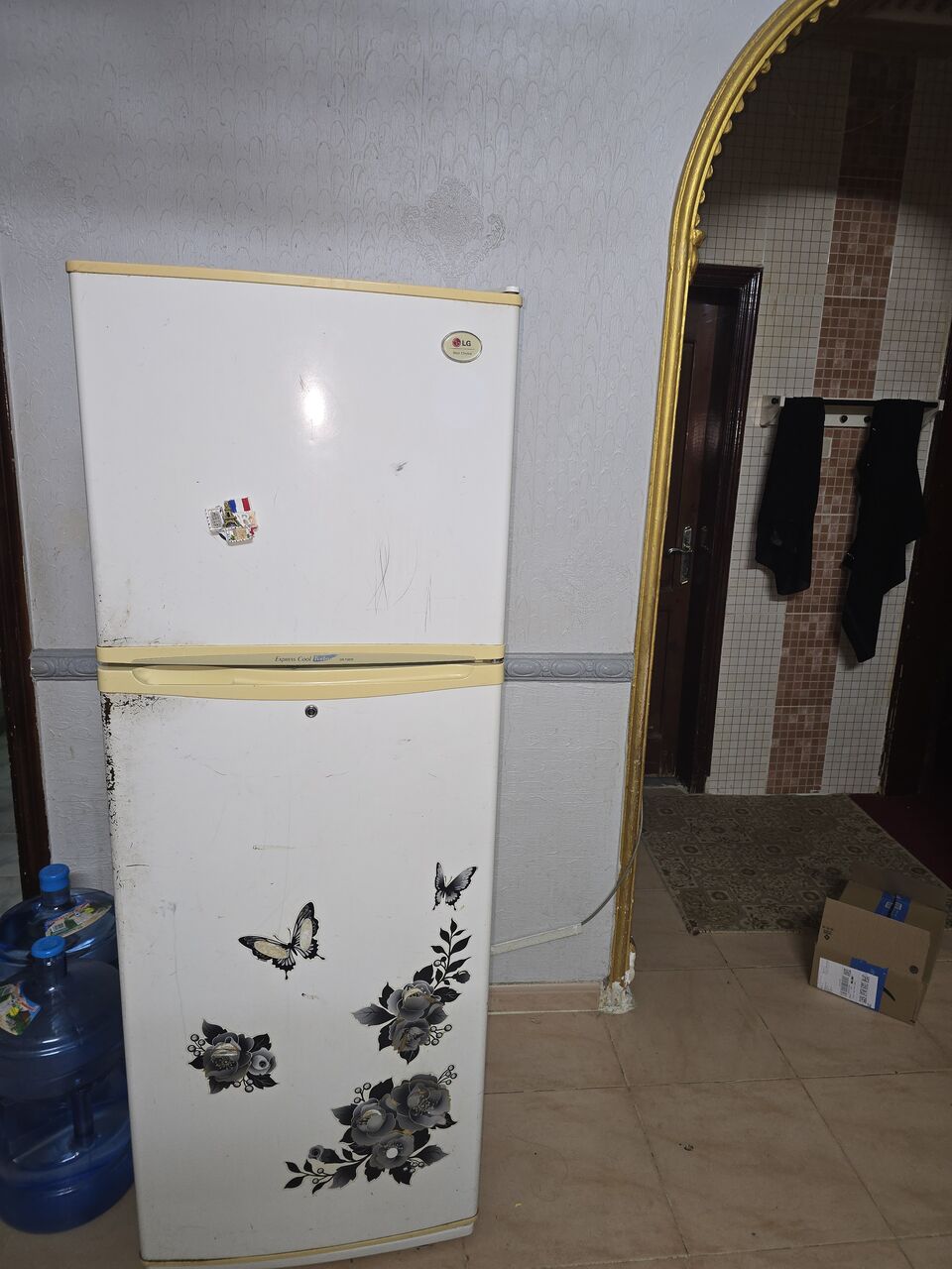 Yanbu, Household Items, SAR 100,  Refrigerator Lg & Falcon,Sofa 2,Baby Walker,Baby Cot & Mattress,Bicyclee,Study Table