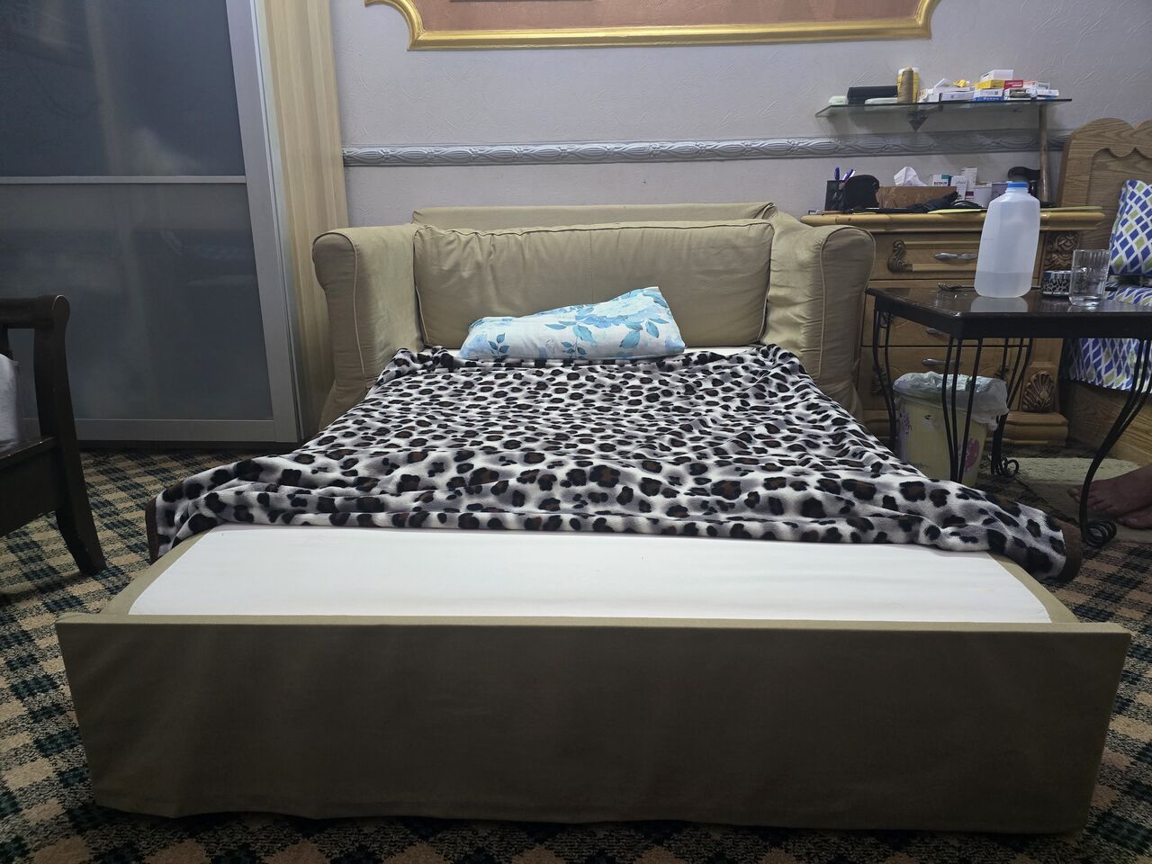 Yanbu, Household Items, SAR 100,  Refrigerator Lg & Falcon,Sofa 2,Baby Walker,Baby Cot & Mattress,Bicyclee,Study Table