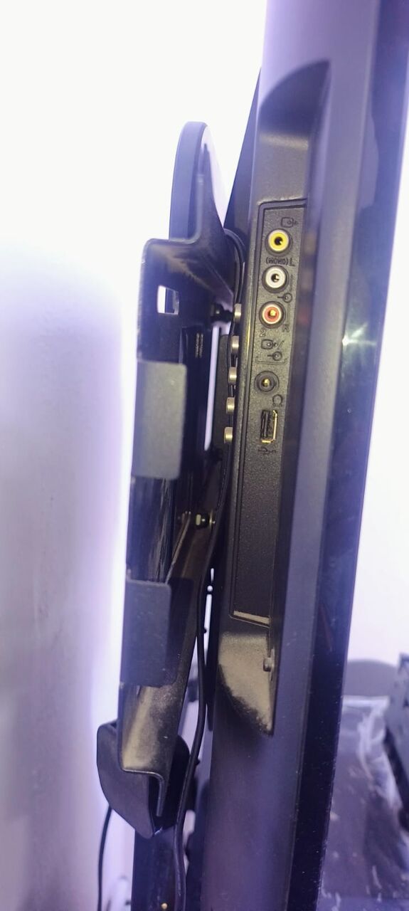 Jeddah, Household Items, SAR 250,  Tv With Stand