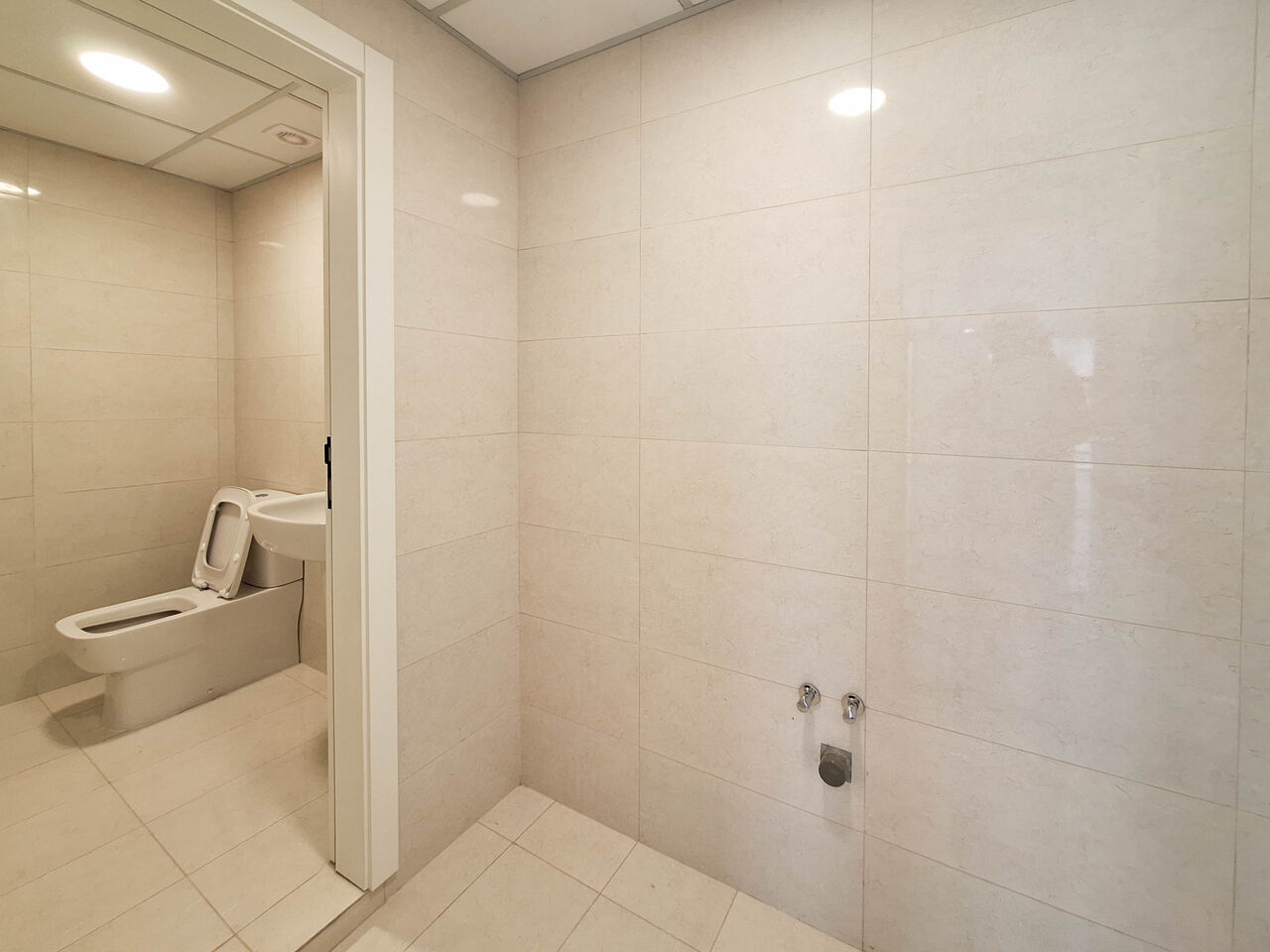 Zinj, Offices, BHD 420,  80 Sq. Meter,  Brand New Commercial Office For Rent In The Zinj Area&mdash;prime Location