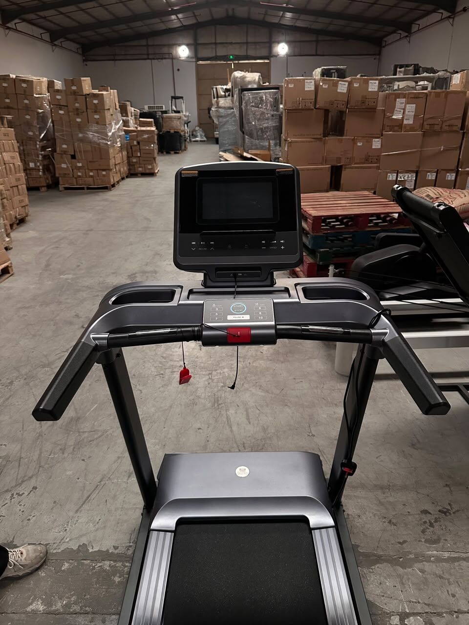 Riyadh, Health & Beauty Items, SAR 2799,  Sportex Smart Treadmill - 3 HP DC Motor |  15-Level Auto Incline 11.5" Touchscreen
