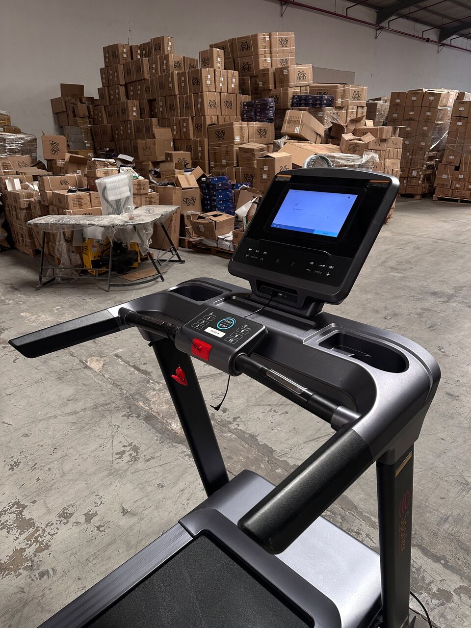 Riyadh, Health & Beauty Items, SAR 2799,  Sportex Smart Treadmill - 3 HP DC Motor |  15-Level Auto Incline 11.5" Touchscreen