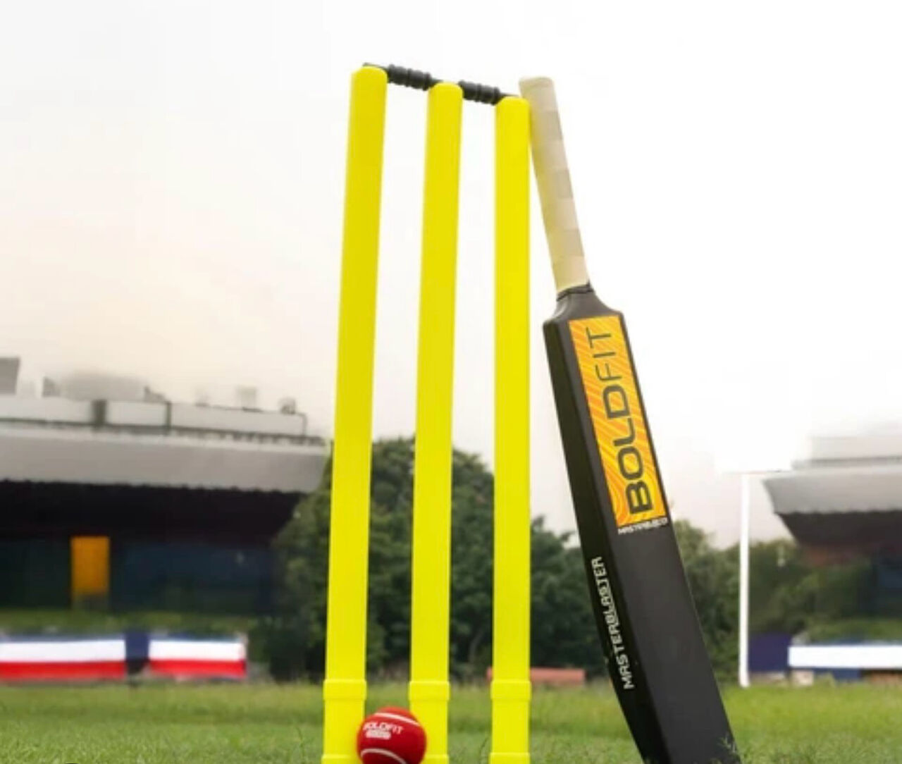 Al Jaradiyah, Sporting Goods, SR 100,  I Want To Sell Cricket Bat. Ball Tape Safe Gard Bat Grips Etc