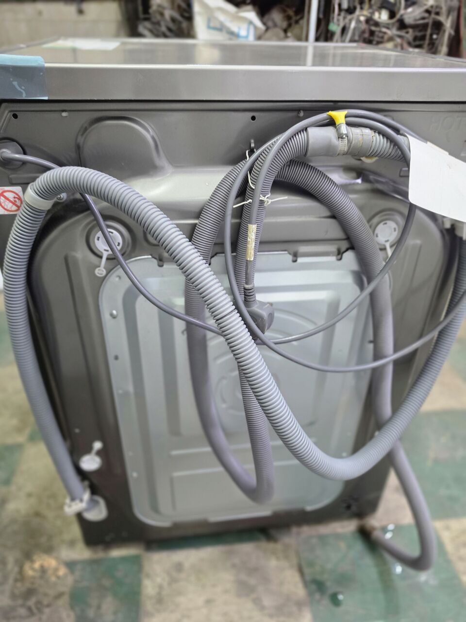 Al Batha, Appliances, SAR 1200,  LG 9KG Front Load Washing Machine &ndash; Inverter   Same As New Condition!